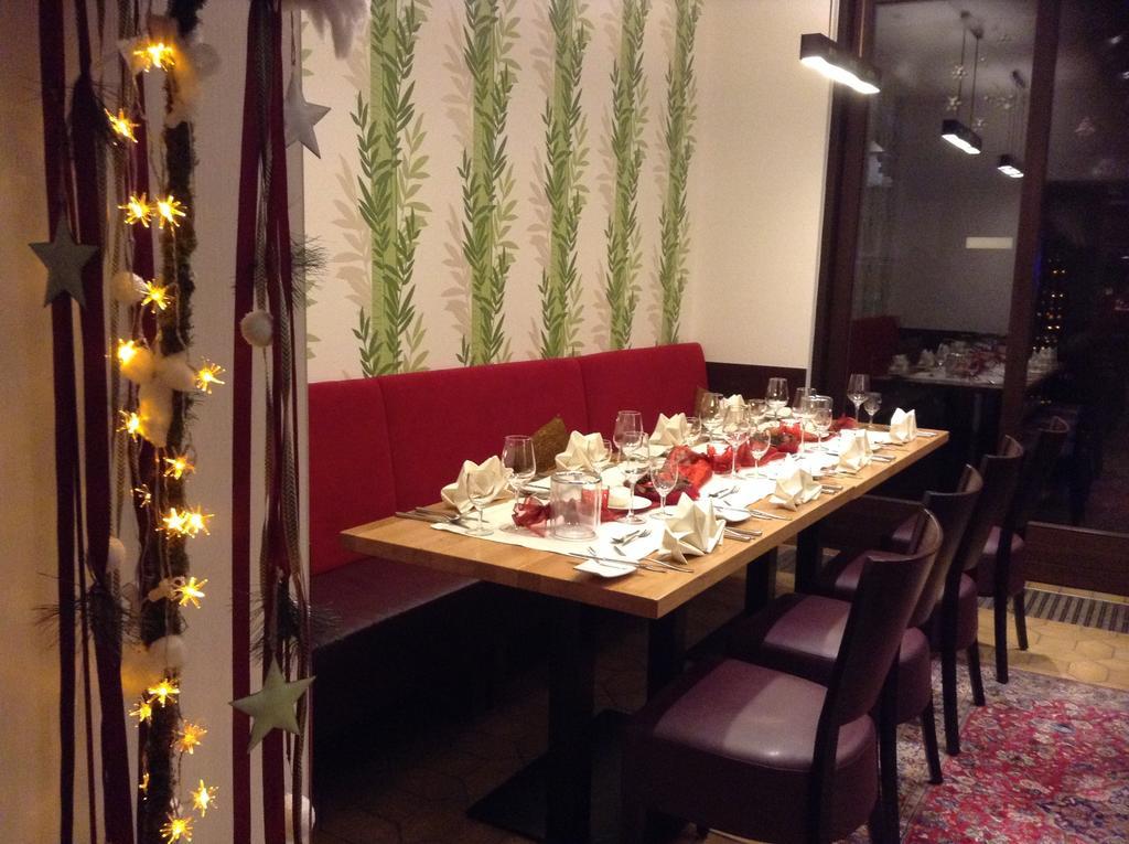 Ratsstube Blasius Hotel แมร์ซิก ภายนอก รูปภาพ