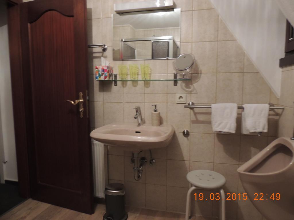Ratsstube Blasius Hotel แมร์ซิก ภายนอก รูปภาพ